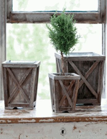 Park Hill Small Reclaimed Wood Planter Set