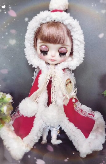 Blythe Doll Vintage Christmas Cape