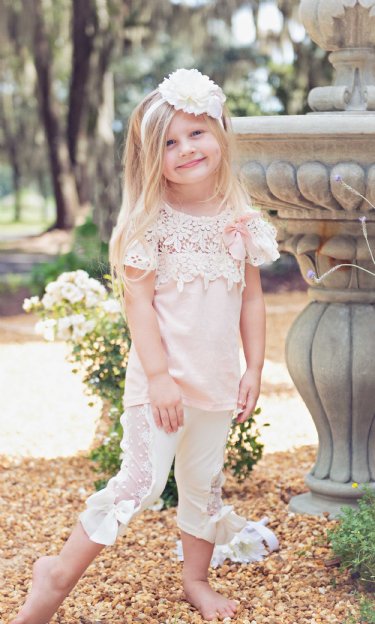 Shabby Chic Lace & Bows Legging Ivory<br>12 Months to 8 Years<BR>Now in Stock
