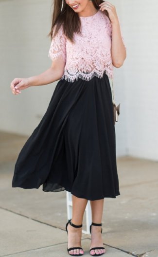 Women's Black Midi Flowy Pleated Skirt Preorder