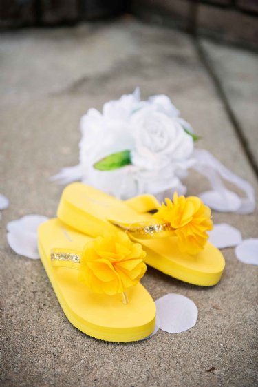 Girls Yellow Fancy Flower Flip Flop<BR>Toddler 5 & 7 ONLY