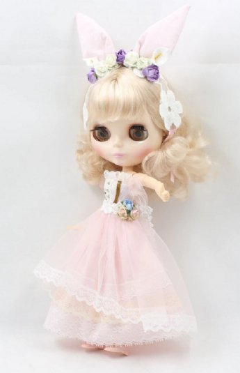 Blythe Doll Pretty Bunny Dress Set